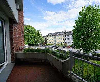 Schickes Apartment mit Balkon und Einbauküche in Ratingen-Süd