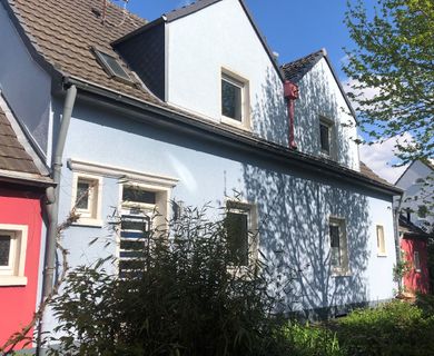 Neuss-Furth Süd – Zwei Häuser auf einen Schlag mit bestmöglichen Nutzungsoptionen!
