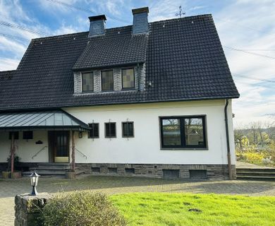 Freistehendes Einfamilienhaus für 3-4 Personen, ca. 175m²  in Dortmund-Hombruch zu vermieten