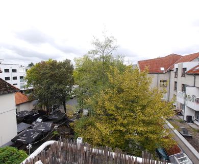Anlageobjekt: Hennef-Markt – Vermietete 2-Zimmer-Dachgeschosswohnung mit Balkon  und  TG-Stellplatz