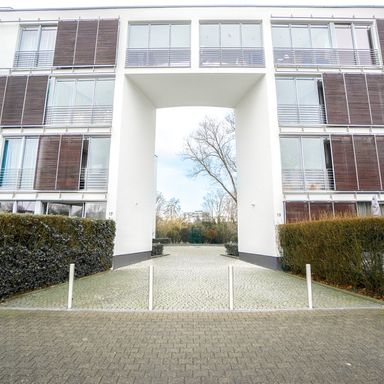 Düsseldorf: Urbaner Komfort trifft Freiraum – Exklusive 3-Zimmer-Wohnung mit zwei Balkonen