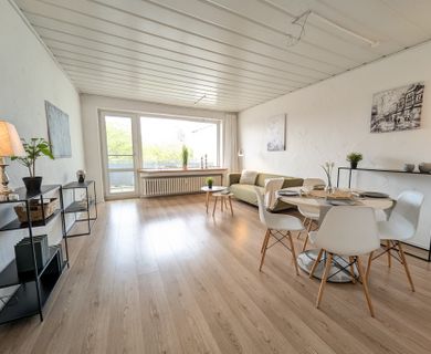 RESERVIERT!!! -Provisionsfrei- Attraktive Eigentumswohnung mit zwei Garagen in Voerde