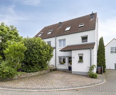 Stilvolles und modernes Einfamilienhaus in ruhiger Umgebung in Ratingen-Mitte