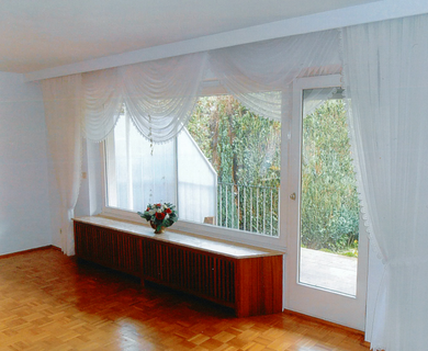 Viel Platz für die Familie, das Home-Office, die Großeltern … - Photo 1