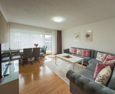 Wohlfühlfaktor garantiert: 4-Zimmer 1. OG mit Balkon & flexibler Raumaufteilung