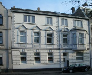 Kapitalanlage mit Stil und Ambiente: Wohn- und Geschäftshaus in der Ratinger City!