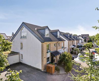 Ratingen-Breitscheid: Helles, stilvolles und modernes Einfamilienhaus
