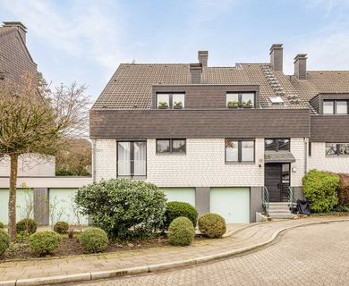 3-Zimmer-Erdgeschosswohnung mit Garten und Doppelgarage in Ratingen-Ost