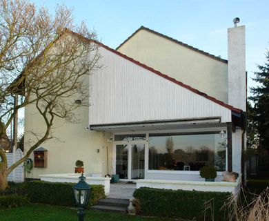 Konkurrenzlose 3-4 Zimmer-Garten-ETW mit Sonnenterrasse und Garage in Düsseldorf-Angermund !