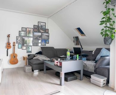 3-Zimmer-Wohnung am Schmölderpark mit Balkon und Garage! - Foto 1