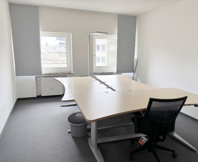 Düsseldorf-Stadtmitte: Klimatisierte Bürofläche mit Teeküche in Toplage!!