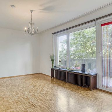 Attraktive Innenstadtlage: 3-Zimmer-Wohnung mit Balkon in ruhigem 4-Parteienhaus
