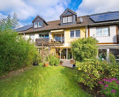 Lichtdurchflutetes, modernisiertes Einfamilienhaus mit heller Ausstattung in Ratingen Volkardey!