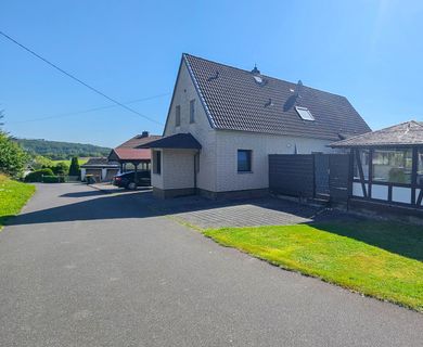 Einfamilienhaus/Mehrgenerationenhaus in gepflegtem Zustand – ruhig gelegen am Ortsrand von Windeck!