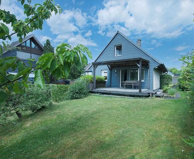 Keine Käuferprovision: Freistehendes Einfamilienhaus mit Garage und Garten in Ratingen-Ost