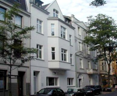 3 Zi.-DG-Eigentumswohnung mit Wohnküche in Ratingen-Mitte. Wohntraum zum selber Bauen!