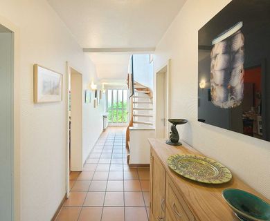 Tolles Einfamilienhaus mit nicht einsehbarem Garten im Düsseldorfer Süden