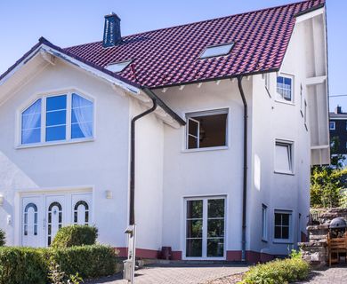 **Reserviert** Großes Stadthaus – Wohnen und Arbeiten, oder als Mehrgenerationenhaus!