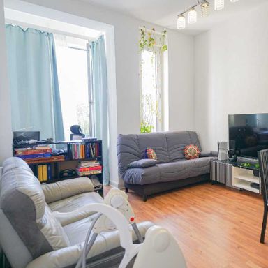 Düsseldorf-Grafenberg: Lichtdurchflutete 3-Zimmer-Wohnung in zentraler Lage