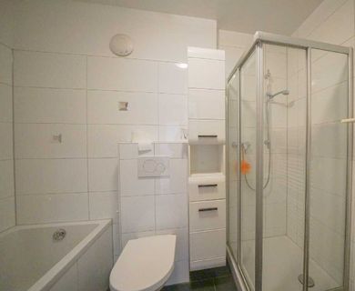 Moderne 2-Zimmer-Wohnung mit Balkon und EBK! - Foto 3