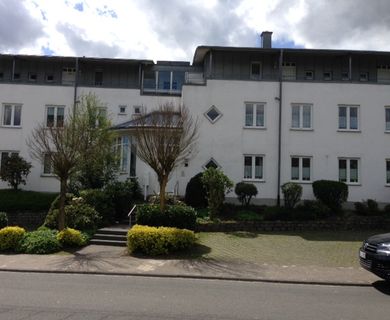 Erdgeschoss-Wohnung mit Terrasse!