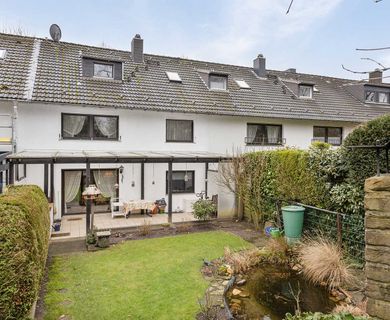 Reihenmittelhaus mit wunderschönem Garten in Südlage