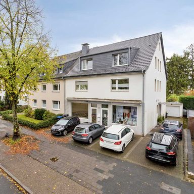 Ratingen-Süd: Teilvermietetes Ladenlokal mit zwei Einheiten und Stellplatz