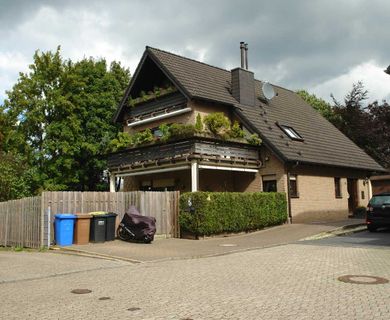 Mehrfamilienhaus in Ratingen-Mitte: Voll vermietete Qualitätsimmobilie in ruhiger Innenstadtlage !