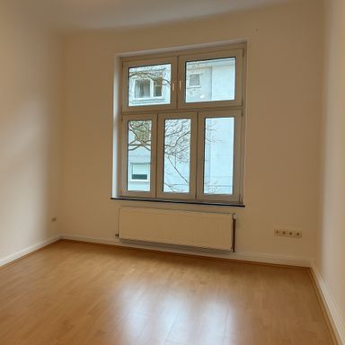 Düsseldorf-Derendorf! Stilaltbau! 3-Zimmer-Wohnung mit hohen Decken!