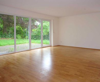 Kapitalanlage in Ratingen-Hösel: Vermietete, moderne Doppelhaushälfte mit Grünblick !