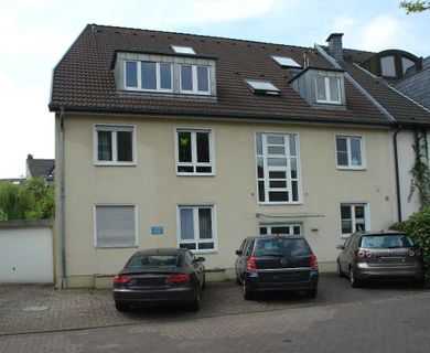 Ruhig gelegene 3 Zimmer-Maisonettewohnung mit sonniger Dachterrasse in Ratingen-Ost !