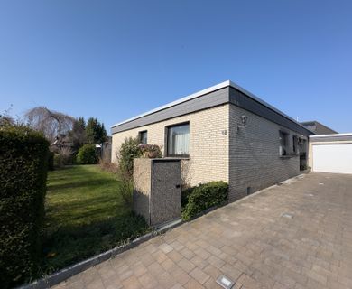 Unna-Königsborn Bungalow mit Vollkeller und Garage