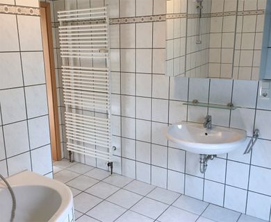 Dachgeschosswohnung mit Extras! - Photo 3