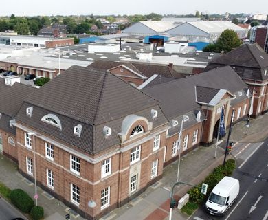 GEWERBEFLÄCHE MIT 586 m² IN TRADITIONS-LIEGENSCHAFT ZU MIETEN