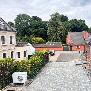 Erstbezug! Großzügige Maisonettewohnung am Kalkumer Schloss!