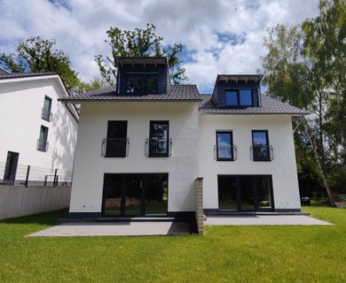 Energieeffizientes Neubau-Doppelhaus in idyllischer Lage!