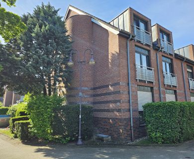 MODERNE, BEZUGSFREIE 3 ZIM.-ETW IM HERZEN VON KAARST MIT TIEFGARAGENSTELLPLATZ