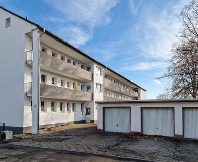 Sanierte Wohnung nebst Balkon und Duschbad