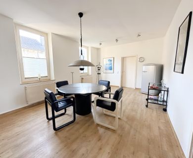 164 m² AUF ZWEI EBENEN. PAUSCHALMIETE MIT FLEXIBLER MÖBILIERUNG! - Foto 3