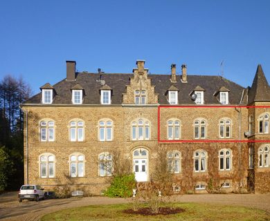 Wohnen zur Miete in einer Burg?
4-Zimmer Wohnung in der Burg Volperhausen!