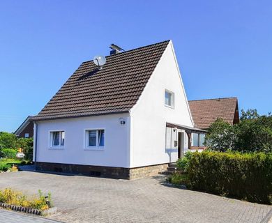 Gepflegtes Einfamilienhaus mit großem Grundstück in ruhiger und dennoch zentraler Lage von Waldbröl!
