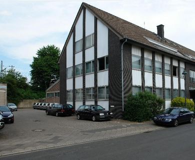 Düsseldorf-Mörsenbroich: Bürogebäude mit Halle zum 8fachen Jahresmietwert