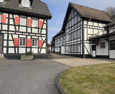 Einzigartige Gewerbeeinheit im Fachwerkhaus – perfekt für Büro oder Praxis