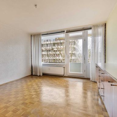 Barrierearme 3-Zimmer-Wohnung mit Balkon und Aufzug in Ratingen-West