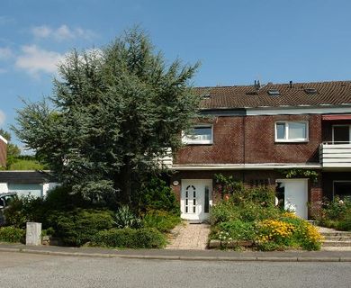 Einfamilienhaus für Sonnenliebhaber, Familien und Erholungssuchende in Ratingen-Homberg!