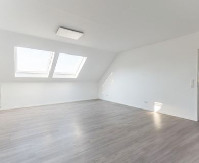 Moderne ca. 95 m² große 4-Zimmer-Wohnung mit Tageslichtbad ruhig gelegen im Hagener Süden