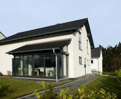 Bezugsfertiger Einfamilienhausneubau in familienfreundlicher Lage von Heiligenhaus !