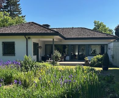 Schmuckstück in Hilden Süd – Bungalow mit Seltenheitscharakter auf einem traumhaften Grundstück!
