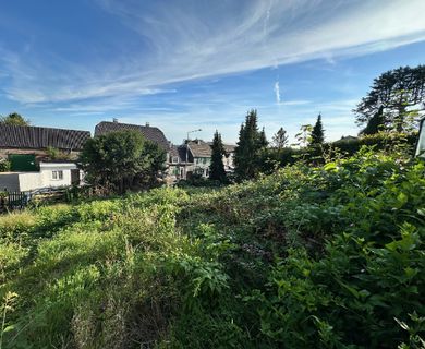 VERKAUFSSTART: BAUGRUNDSTÜCK FÜR EIN VIELSEITIG NUTZBARES EIN- BIS ZWEIFAMILIENHAUS