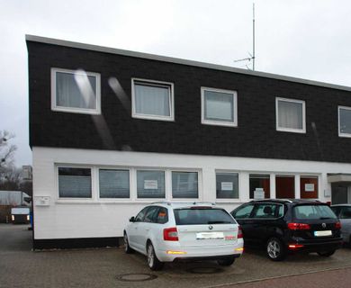 Ratingen-Lintorf: Büro- oder Praxisfläche im Erdgeschoss einer gepflegten Gewerbeeinheit!